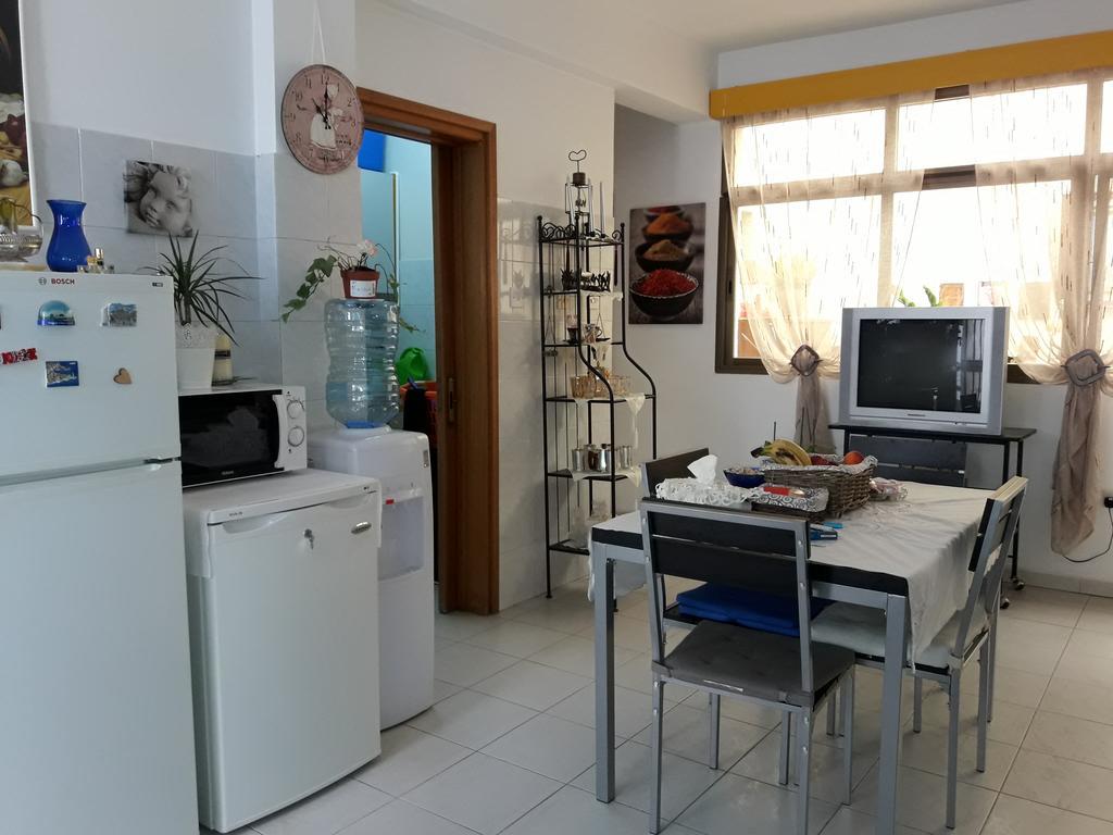 Shared Top 1St Floor Villa Limassol Ngoại thất bức ảnh